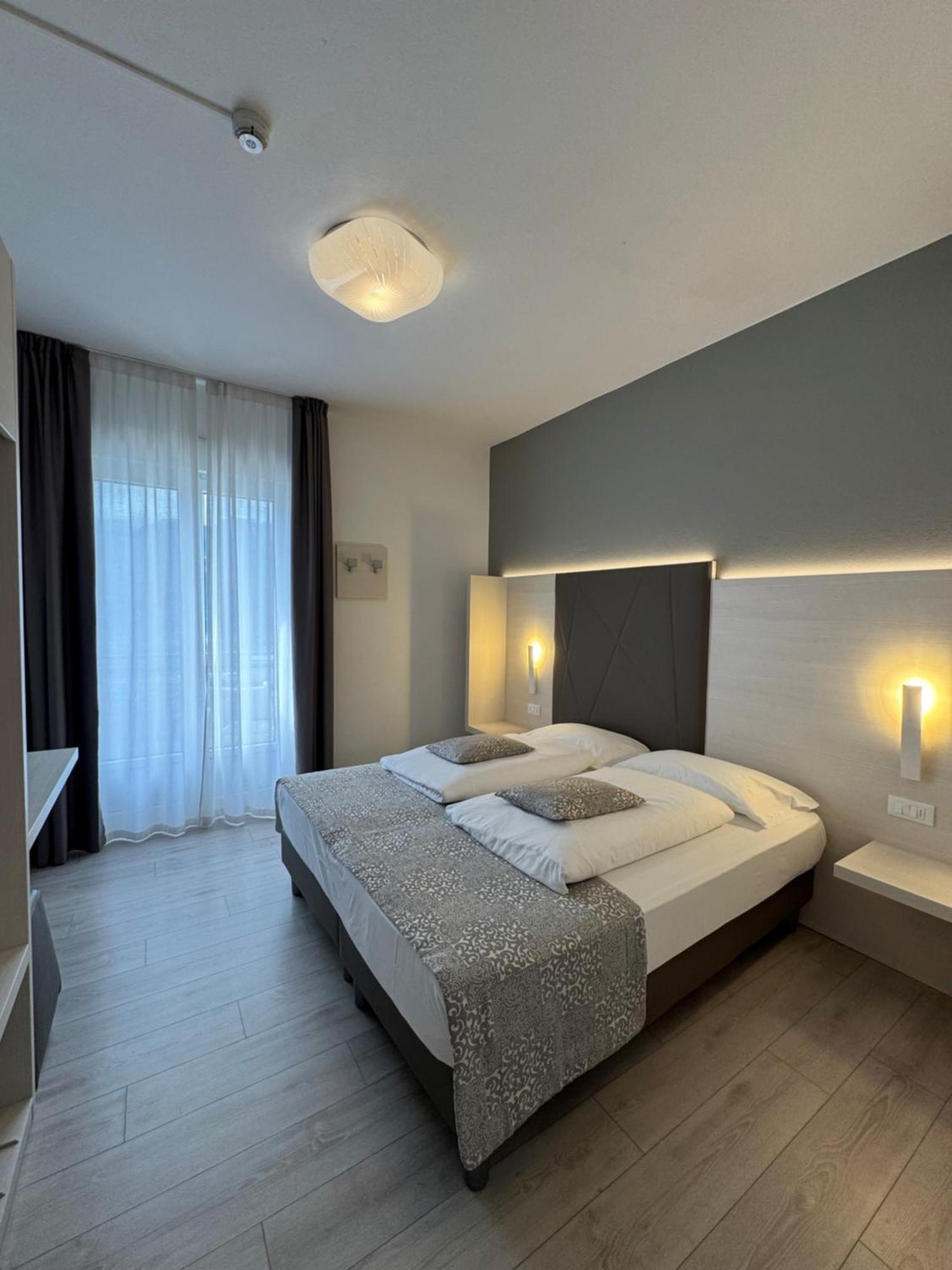 Hotel Casa Serena مالتشيزينيه المظهر الخارجي الصورة